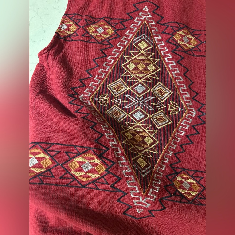 Like New Blu Pepper Aztec Embroidered Plaid Flannel Women’s Vest Size Medium - Picture 12 of 16